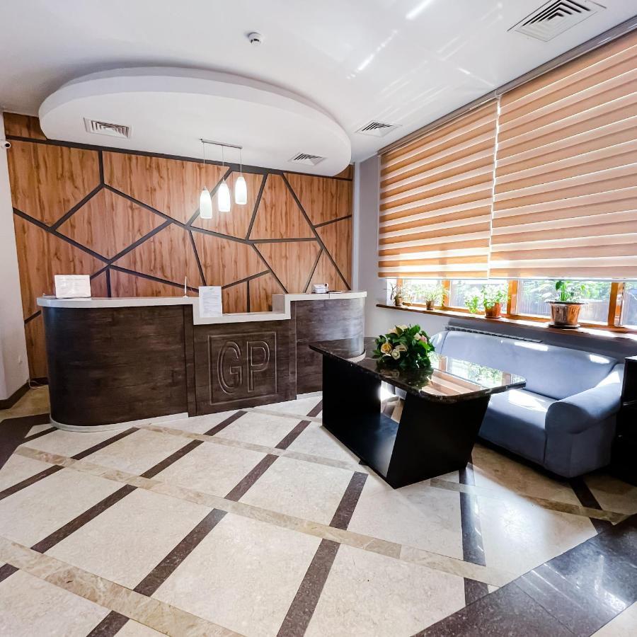 Golden Palace Hotel Almaty Exterior foto