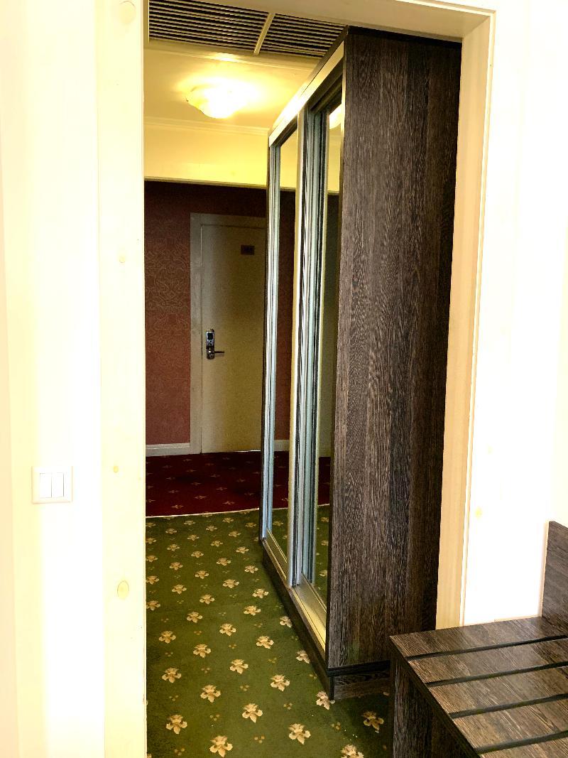 Golden Palace Hotel Almaty Exterior foto